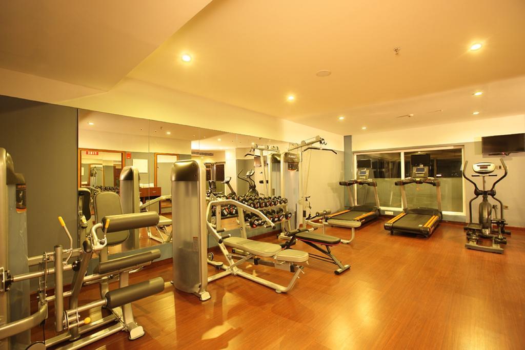 The Garuda Hotel Thrissur Buitenkant foto